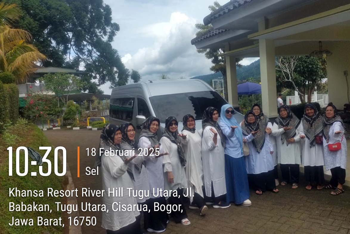 Sewa Toyota Hiace Serpong