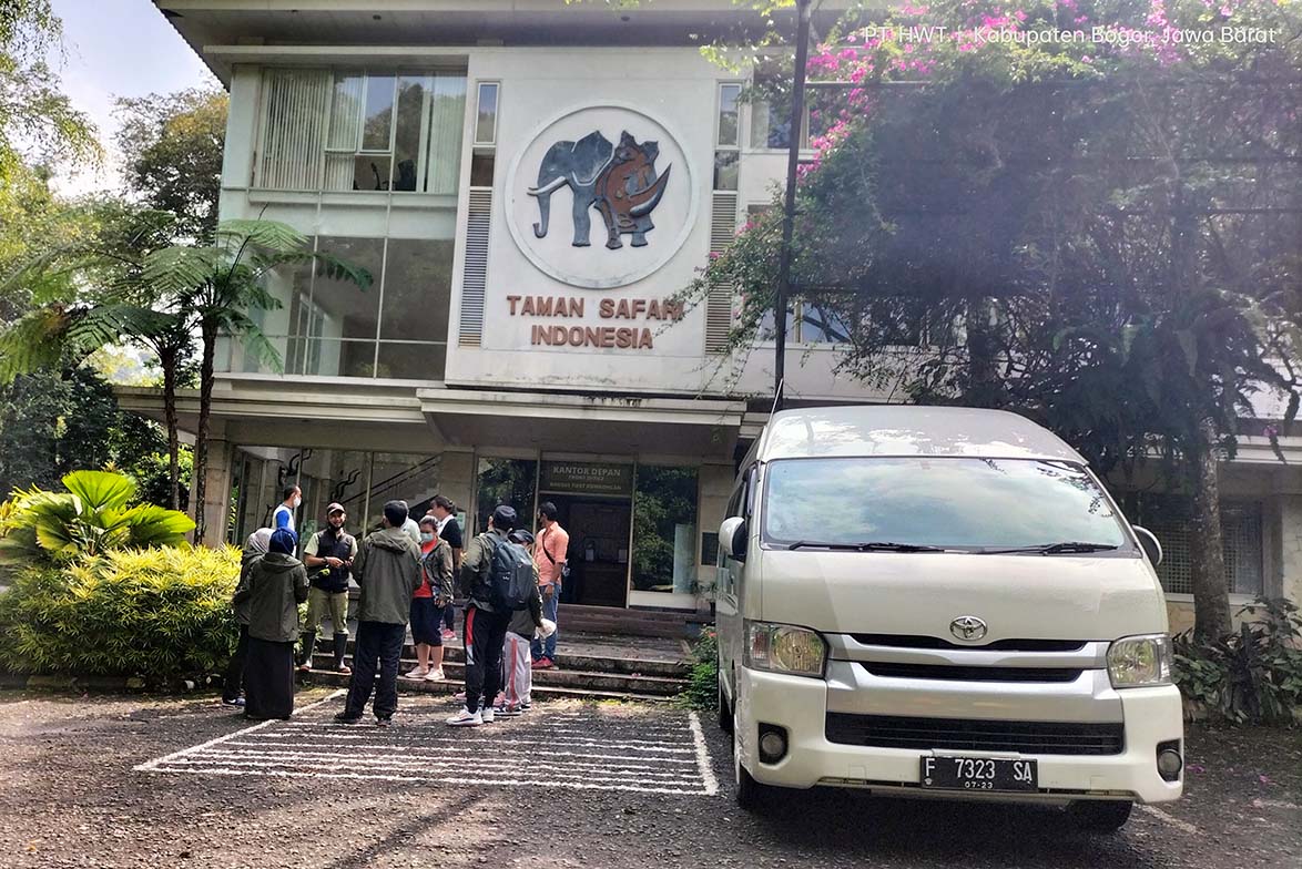 Sewa Hiace Babakan Pasar