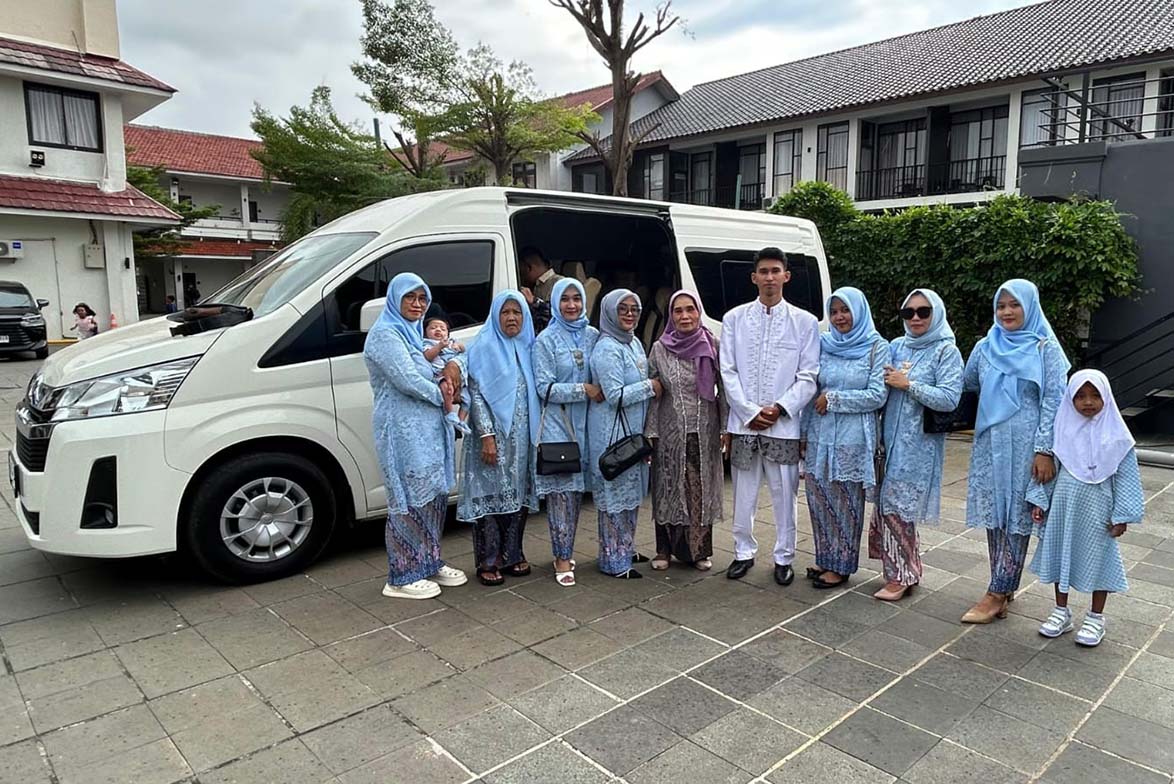 Sewa Hiace Pakansari Cibinong