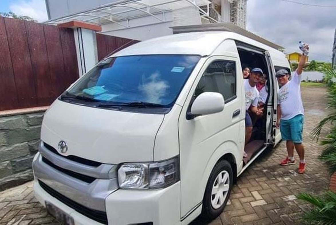 Sewa Hiace Sukahati Cibinong