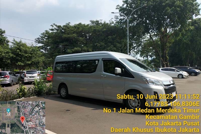 Sewa Mobil Hiace Kenari