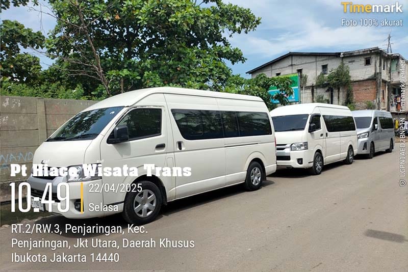 Sewa Hiace Utan Kayu